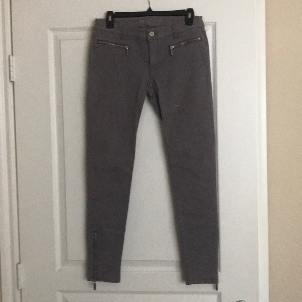 Women’s Grey skinny jeans